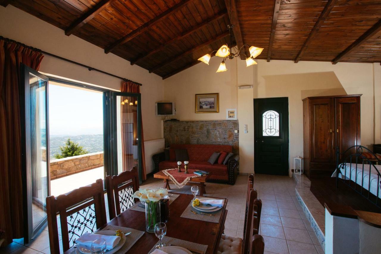 Krousonas  Aetovigla Guesthouse מראה חיצוני תמונה